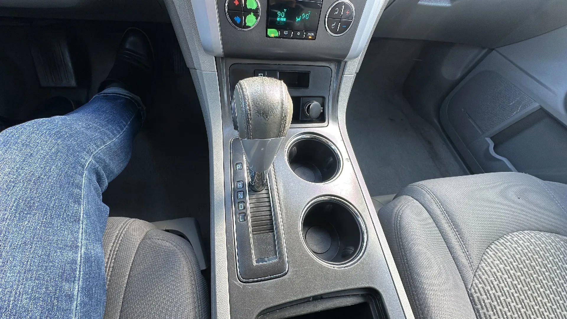 Used 2009 Chevrolet Traverse LT FWD image 15