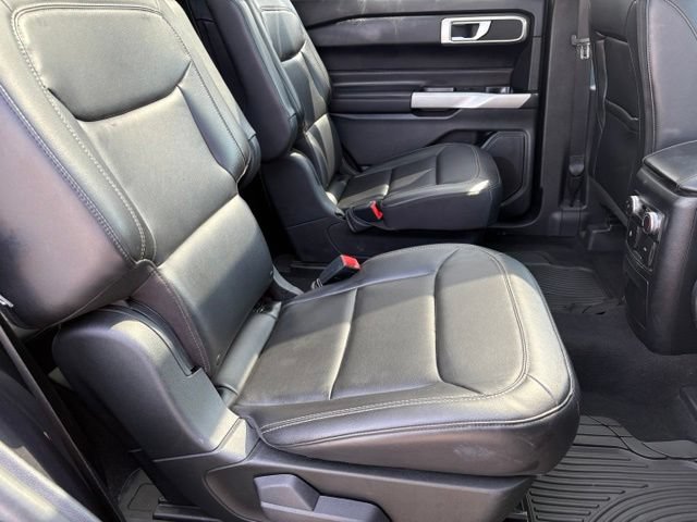 Used 2022 Ford Explorer XLT w/ Equipment Group 202A AWD/4WD image 22