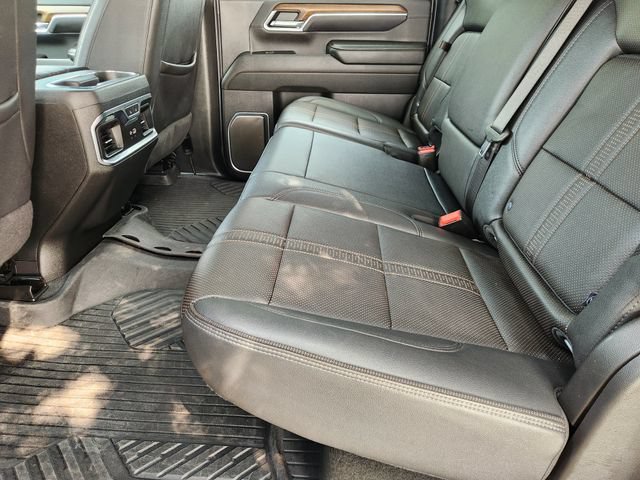 Used 2024 Chevrolet Silverado 2500 High Country w/ High Country Premium Package AWD/4WD image 30