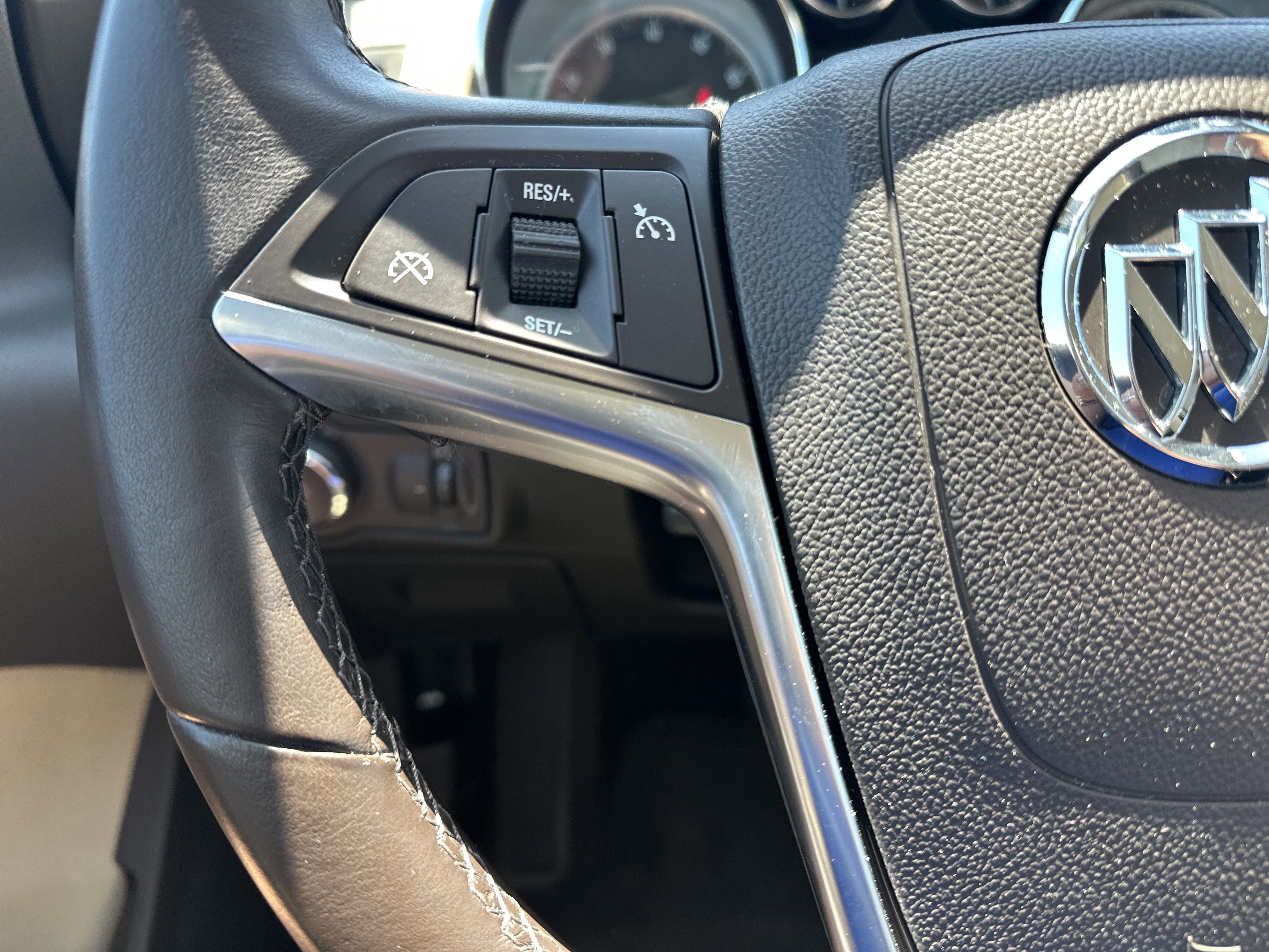 Used 2014 Buick Verano image 17