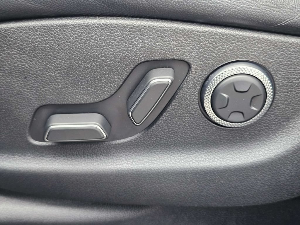 Used 2024 Genesis GV80 2.5T AWD/4WD image 21