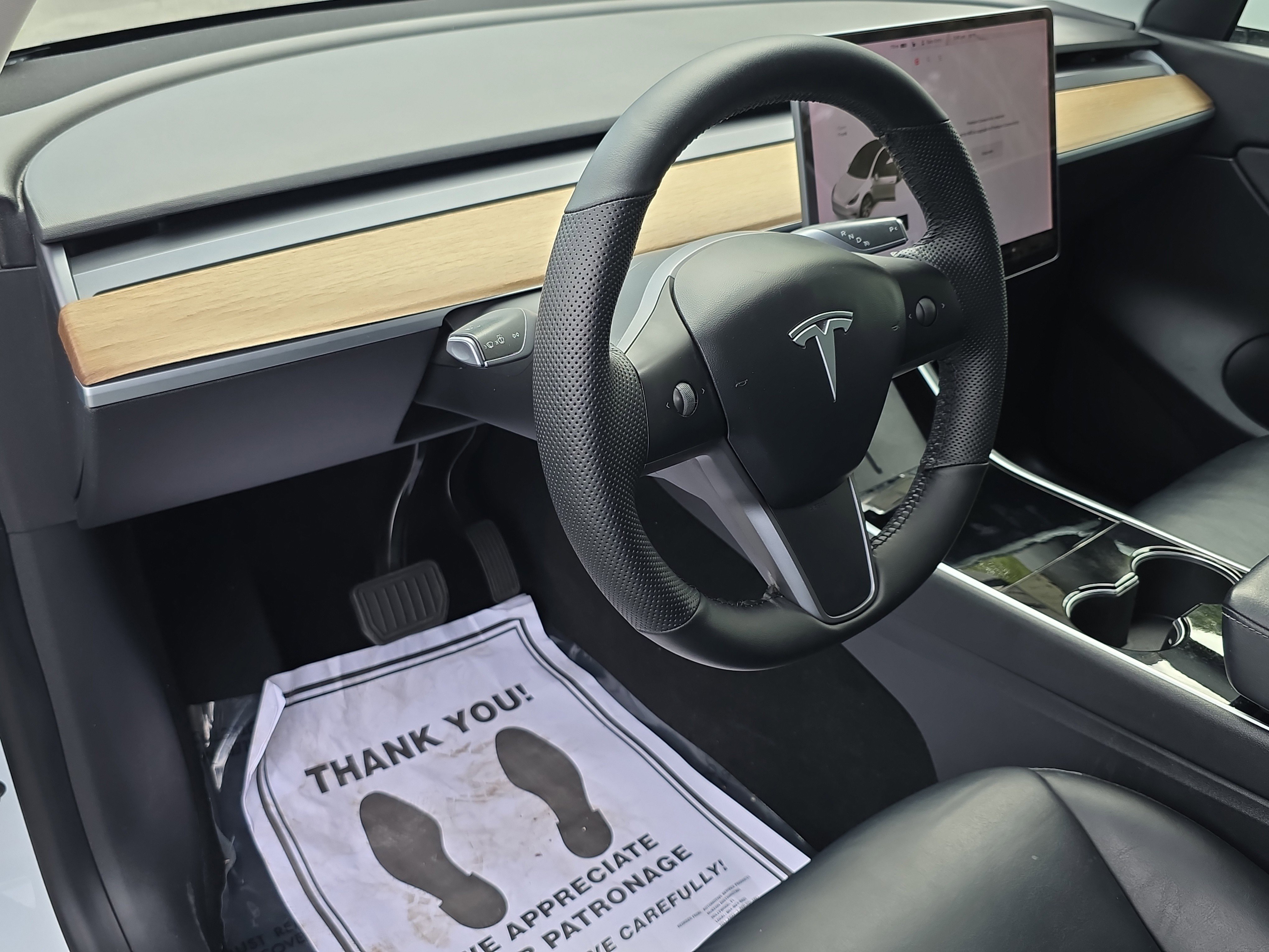 Used 2020 Tesla Model Y Long Range image 24