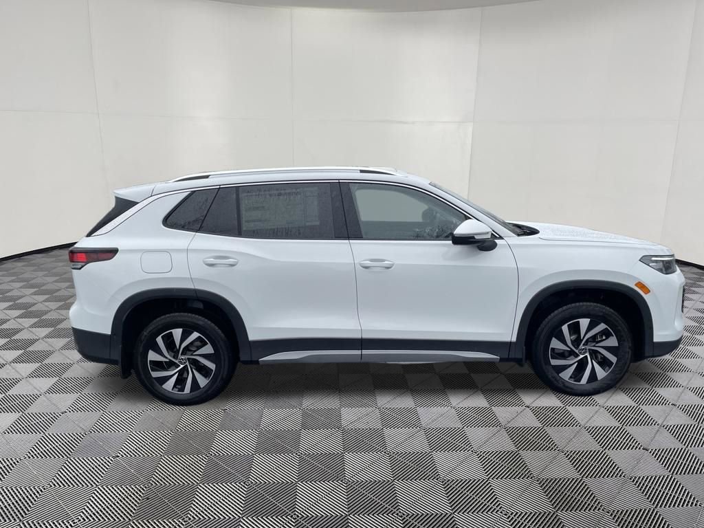 New 2026 Volkswagen Tiguan S AWD/4WD image 2