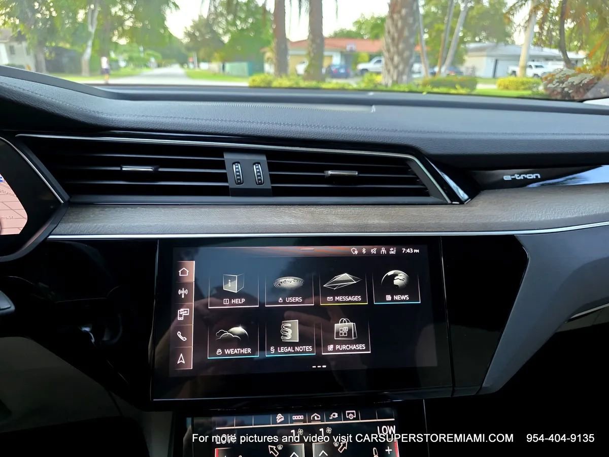 Used 2021 Audi e-tron Premium w/ Convenience Plus Package image 51