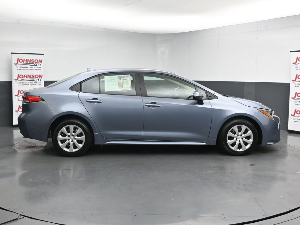 Used 2024 Toyota Corolla LE image 9