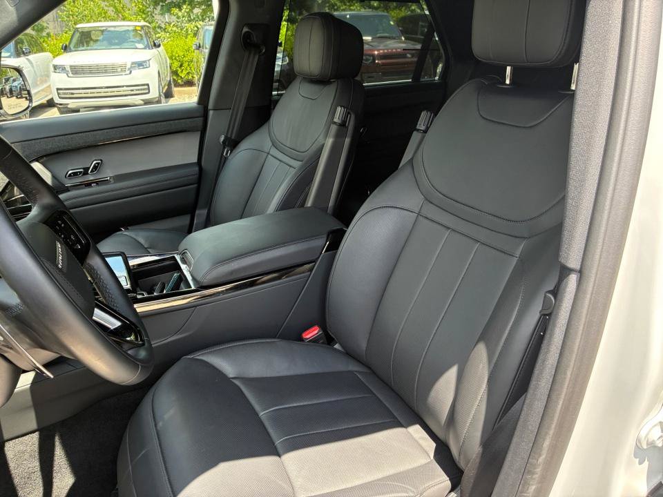Certified 2025 Land Rover Range Rover Sport Dynamic SE AWD/4WD image 30