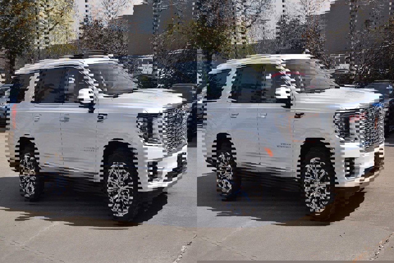 Used 2024 GMC Yukon Denali image 5