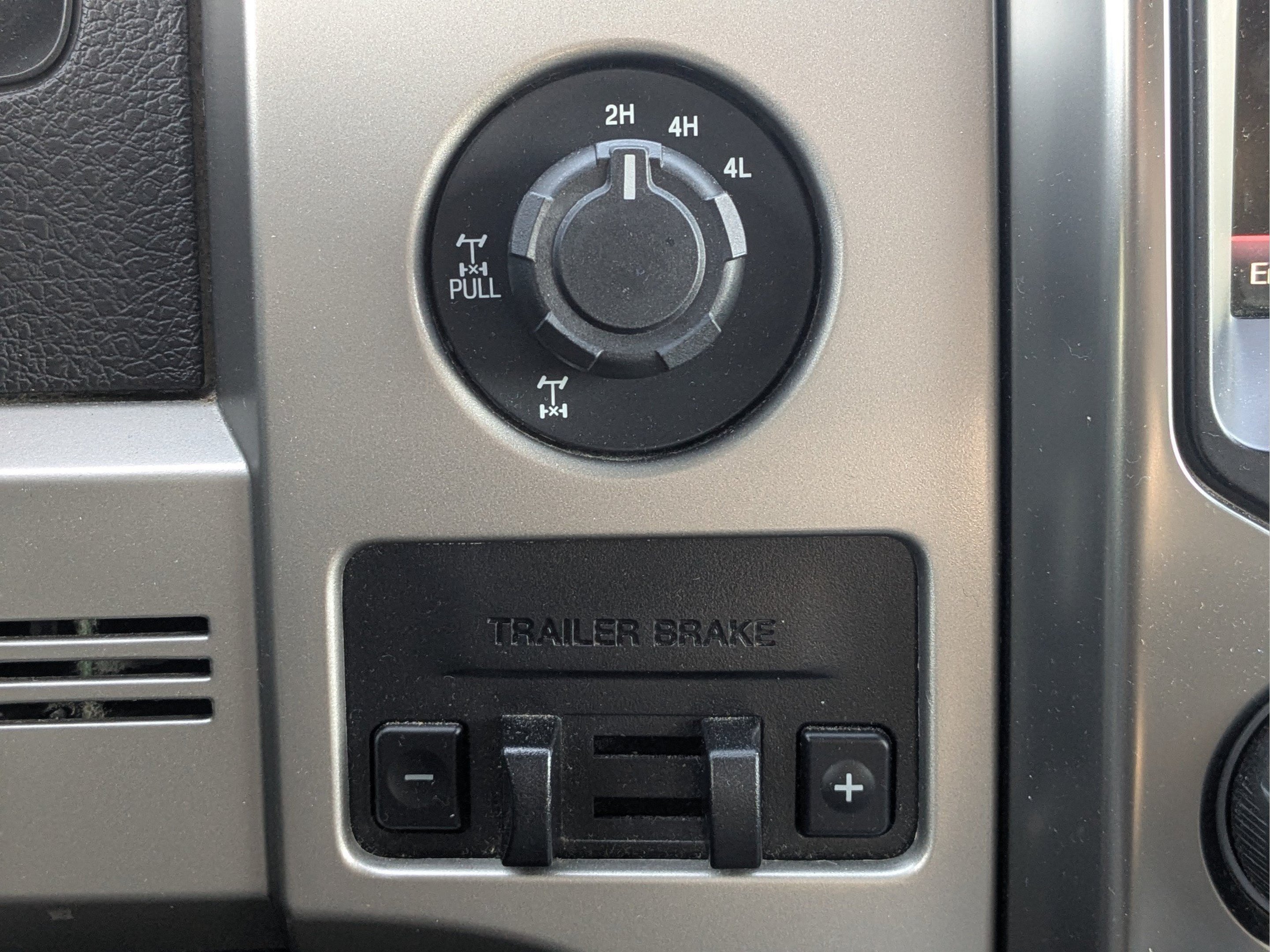 Used 2013 Ford F150 FX4 w/ Luxury Equipment Group AWD/4WD image 23