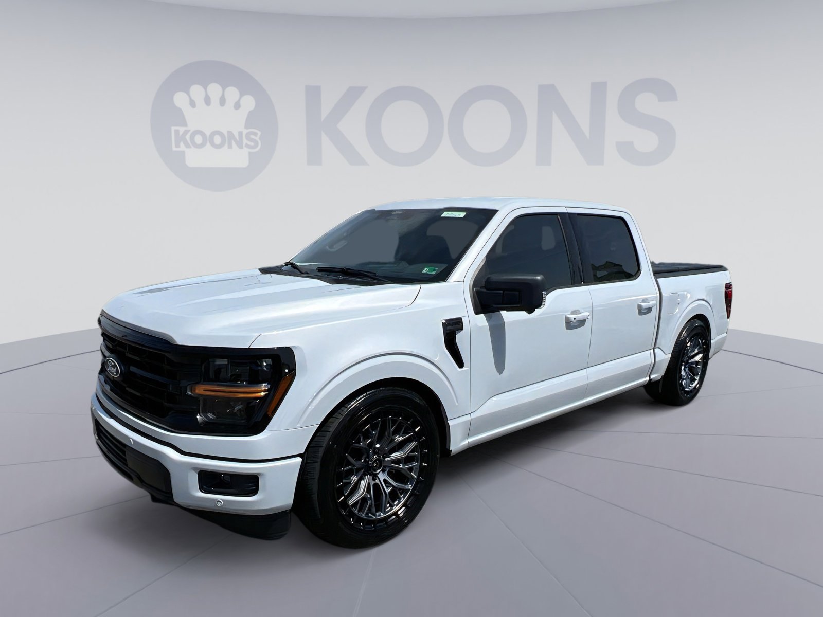 New 2025 Ford F150 XLT w/ Equipment Group 302A MID
