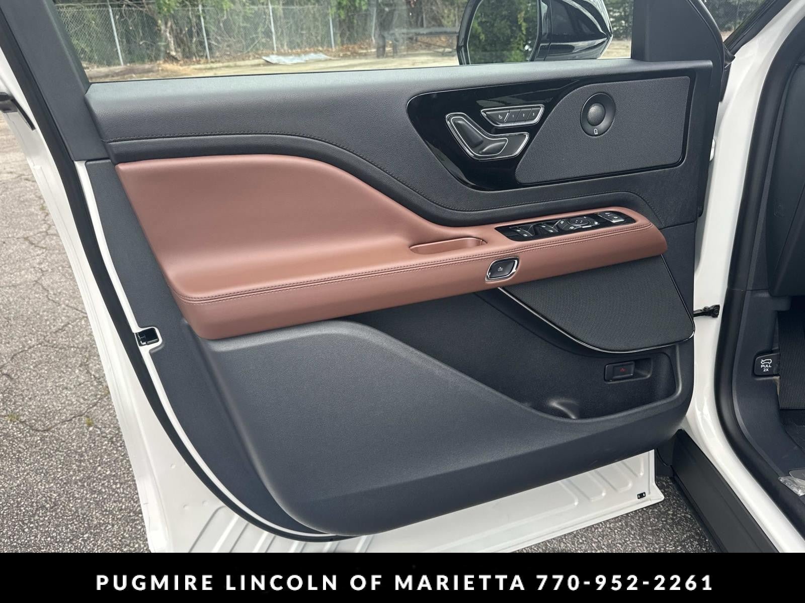 New 2026 Lincoln Aviator Reserve AWD/4WD image 10