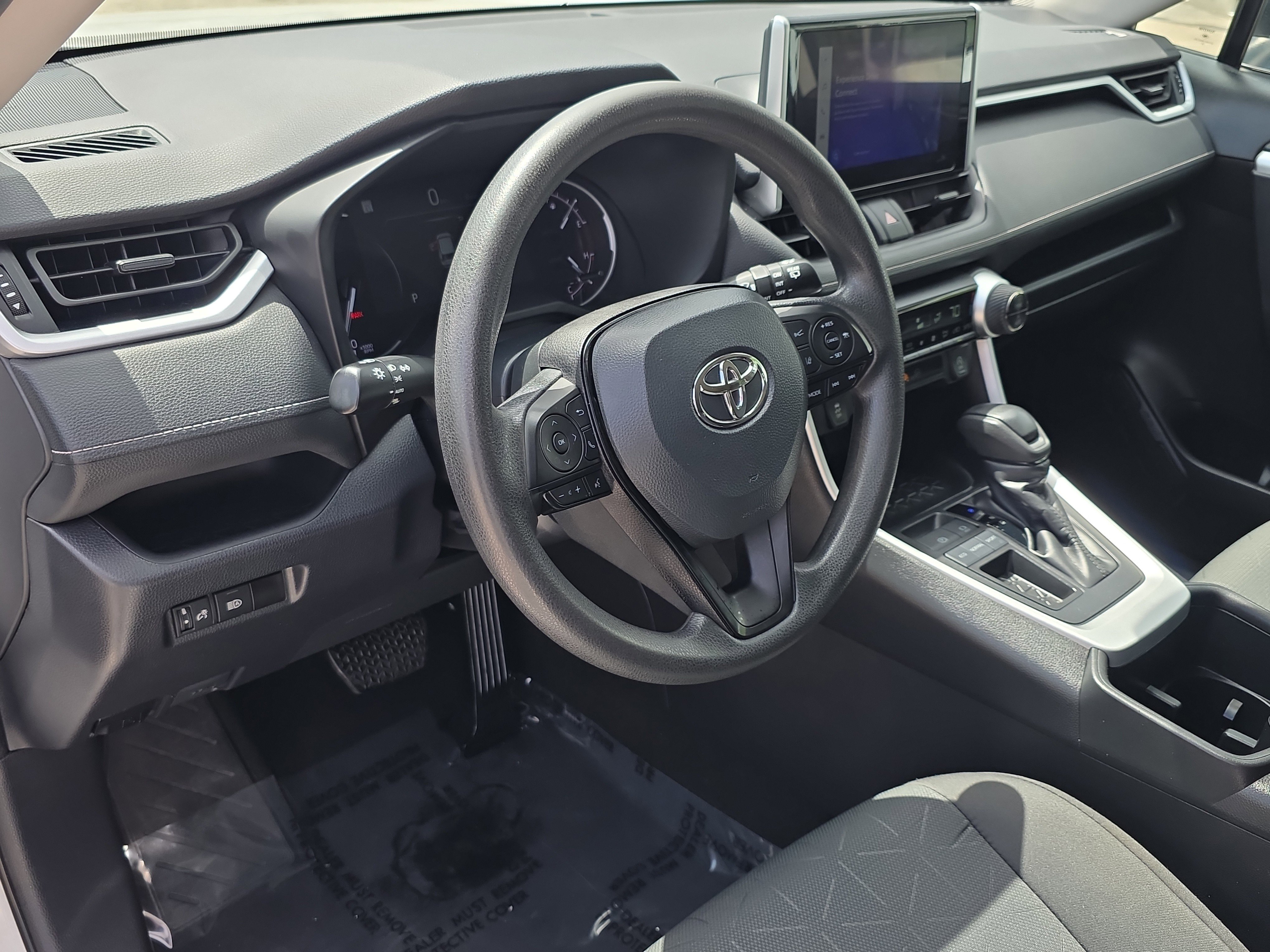 Used 2024 Toyota RAV4 XLE image 25