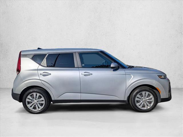 Used 2020 Kia Soul LX image 4