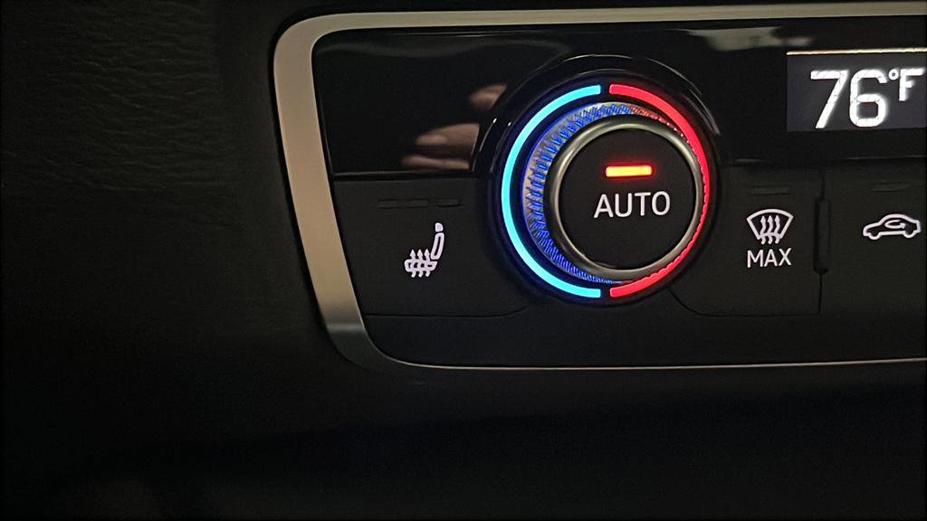 Used 2024 Audi Q3 2.0T Premium Plus w/ Premium Plus Package image 38