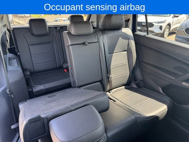 Used 2021 Volkswagen Tiguan SE w/ 3rd Row Seat Package AWD/4WD image 27