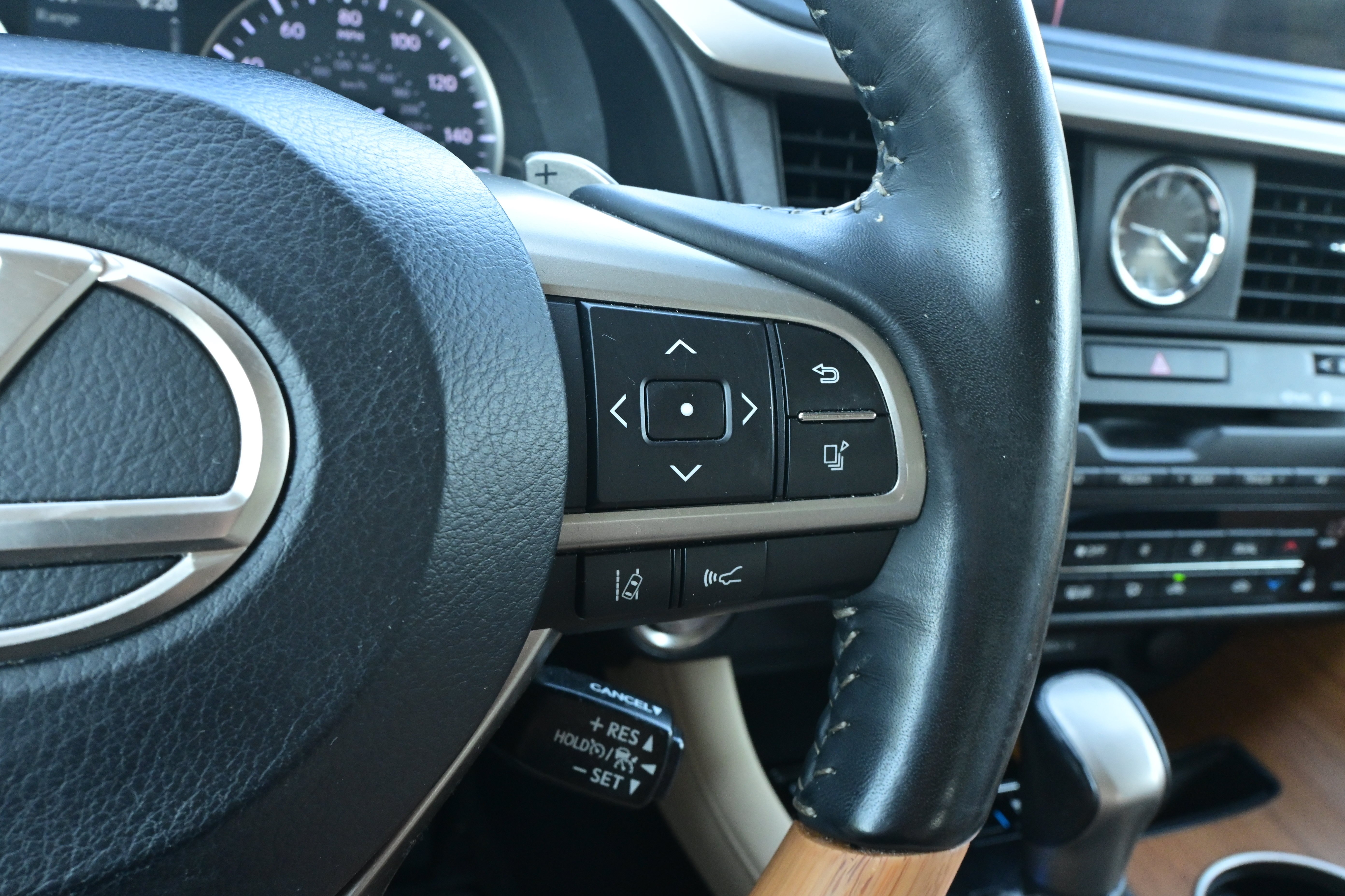 Used 2021 Lexus RX 350 FWD w/ Premium Package image 19