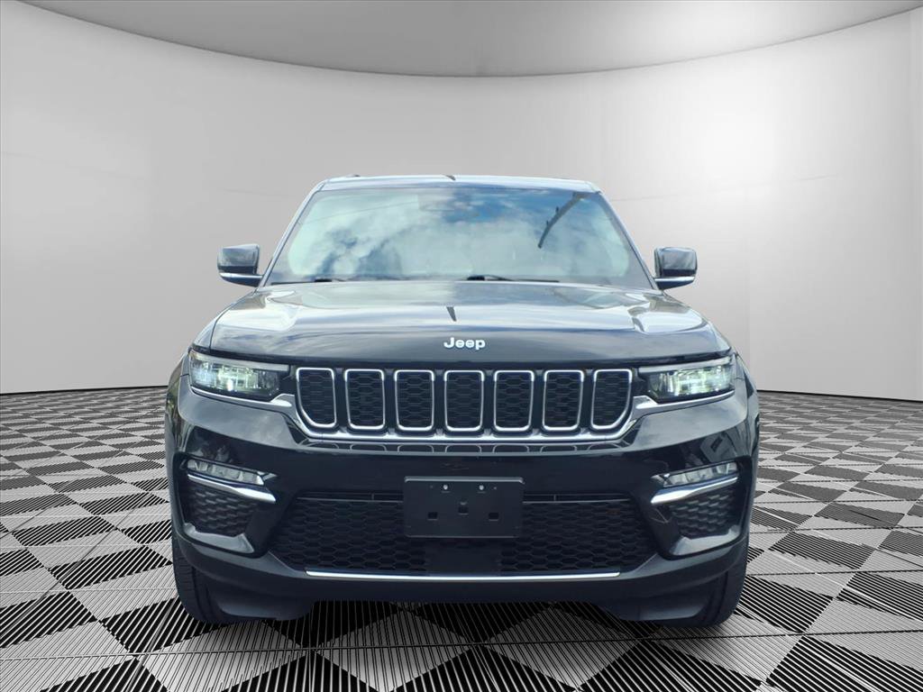 Used 2023 Jeep Grand Cherokee Limited AWD/4WD image 2