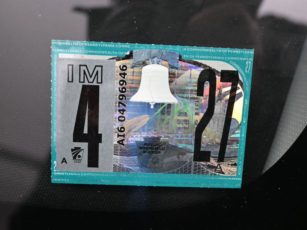 Used 2021 Tesla Model 3 Standard Range Plus image 9