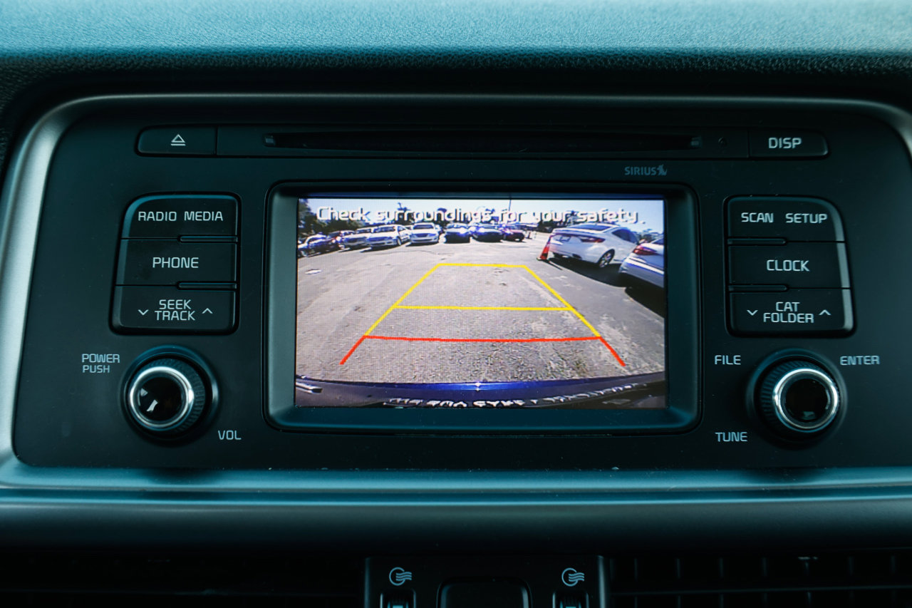 Used 2017 Kia Optima LX image 33