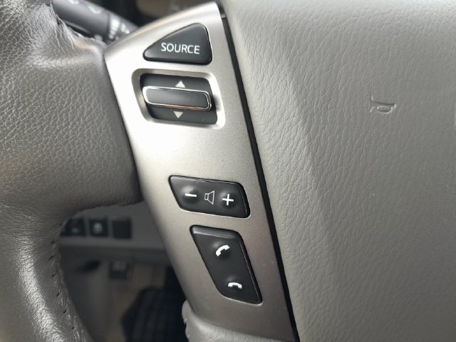 Used 2017 Nissan NV 3500 SL RWD image 6
