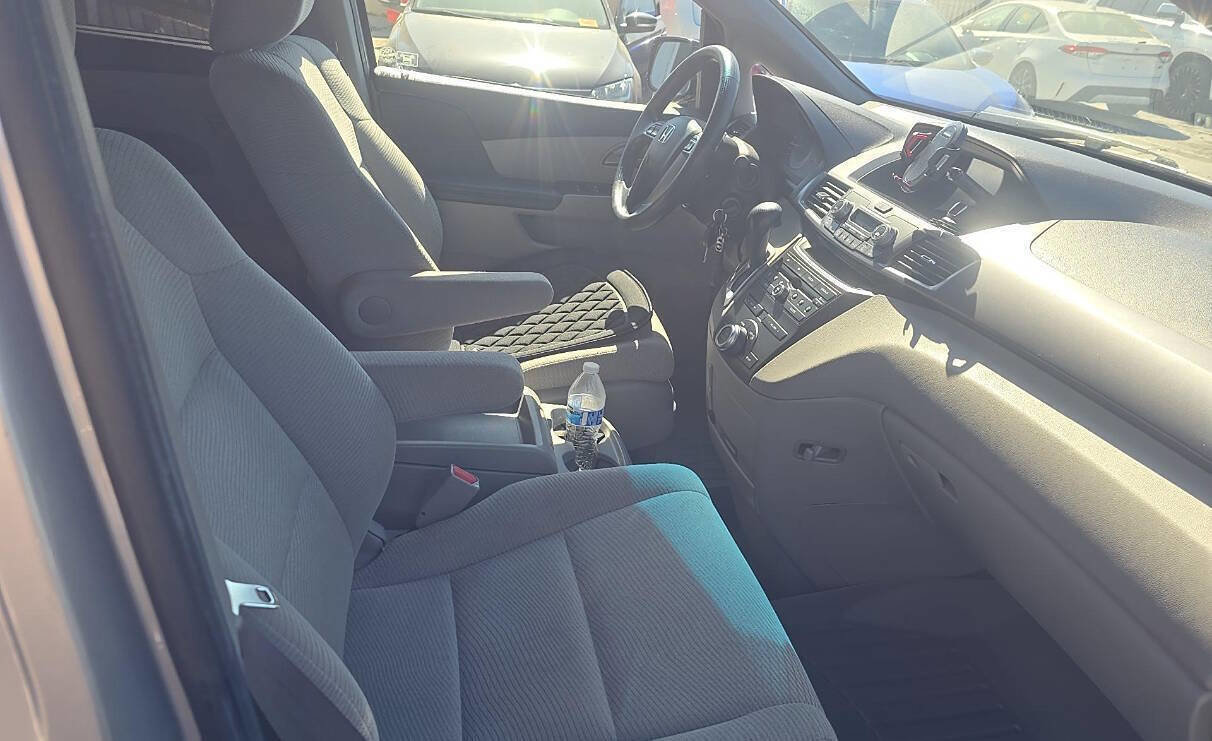 Used 2012 Honda Odyssey EX image 10