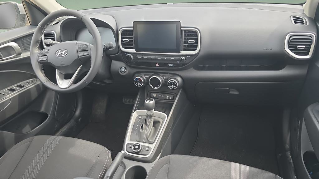 New 2026 Hyundai Venue SEL FWD image 11