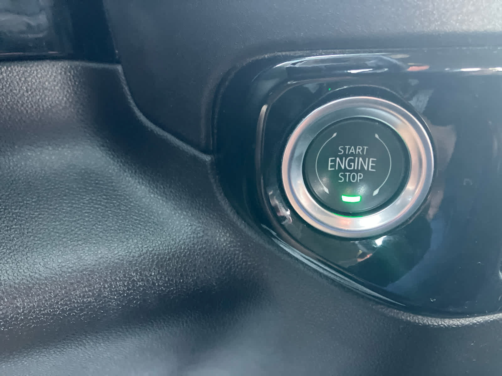 Used 2025 GMC Sierra 1500 Elevation AWD/4WD image 25