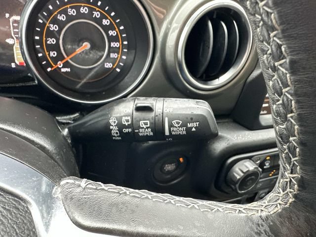 Used 2023 Jeep Wrangler Unlimited Sahara w/ Cold Weather Group AWD/4WD image 22