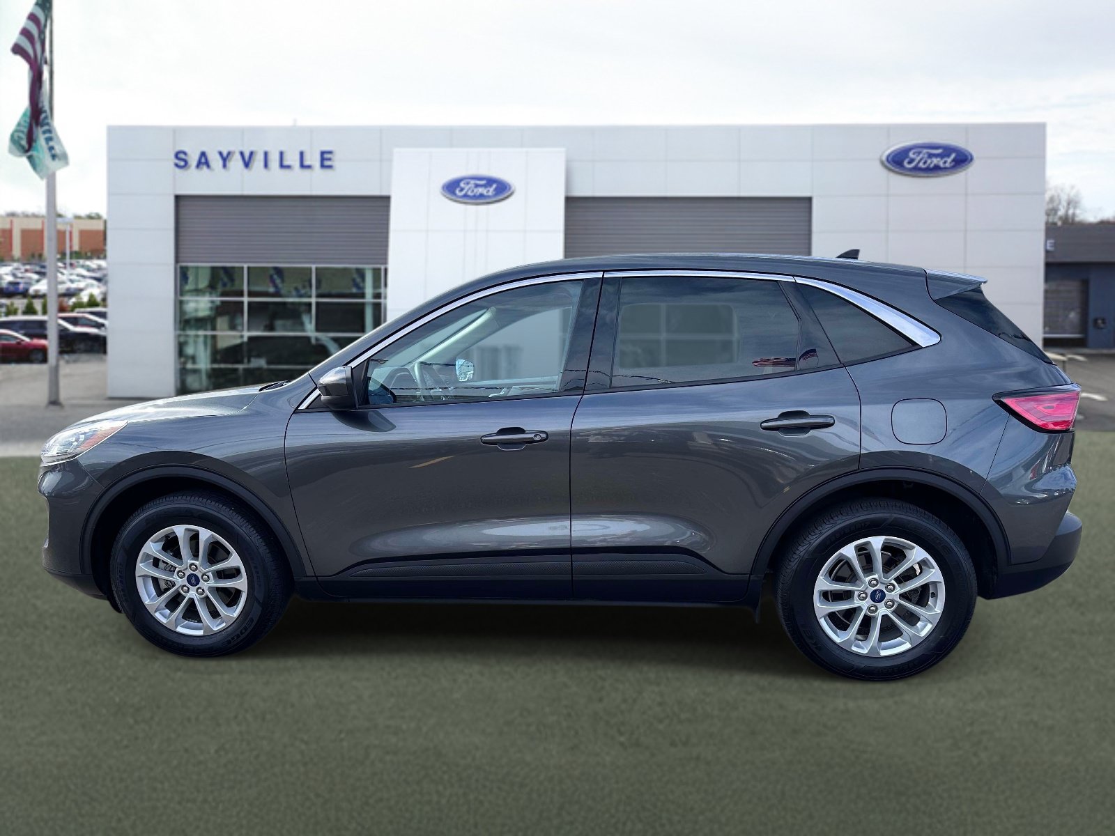 Used 2020 Ford Escape SE AWD/4WD image 2