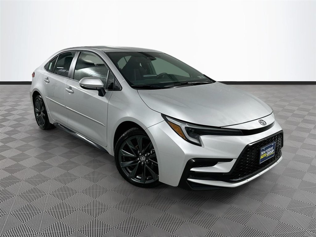 Certified 2026 Toyota Corolla SE FWD image 1