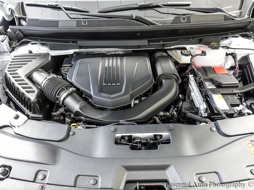 New 2026 Chevrolet Traverse LT w/ LPO, Floor Liner Package FWD image 9