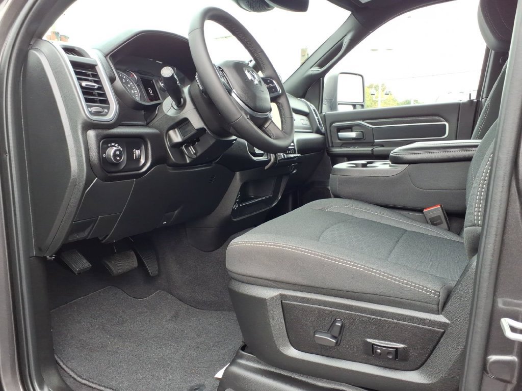 Used 2026 RAM 2500 Big Horn AWD/4WD image 12