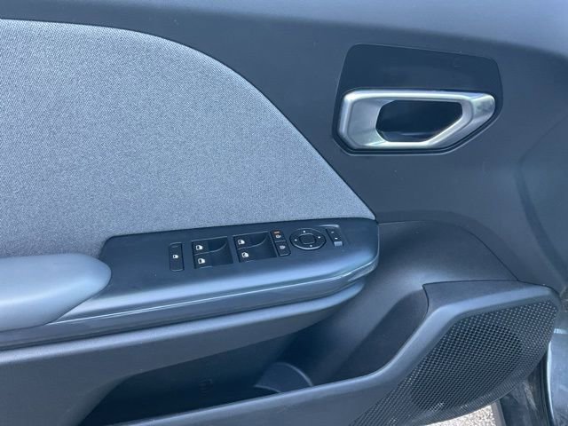 Used 2025 Kia K4 EX image 19