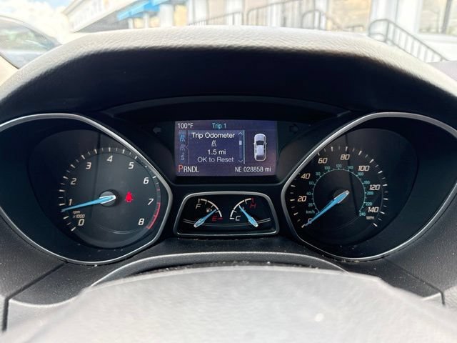 Used 2014 Ford Focus SE w/ SE Sport Package FWD image 6