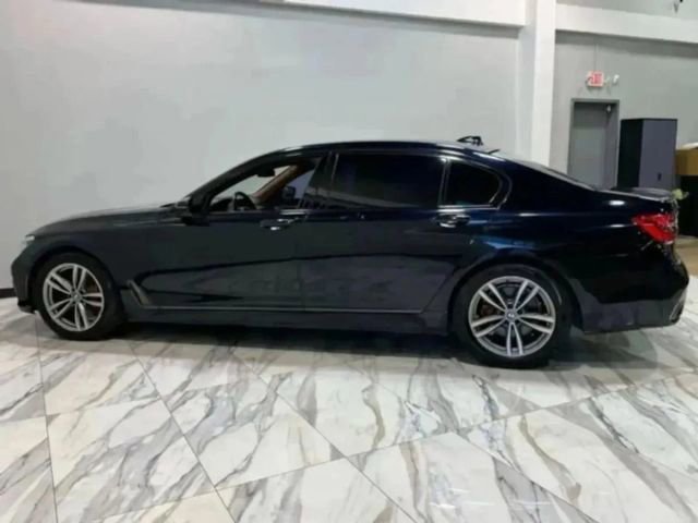 Used 2018 BMW 750i xDrive image 48