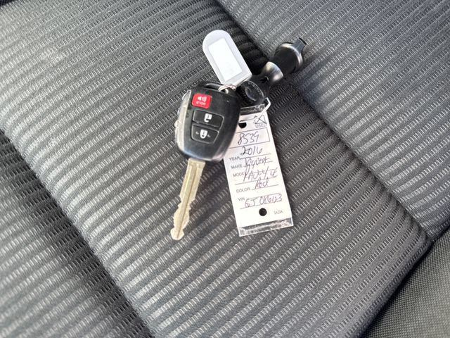 Used 2016 Toyota RAV4 LE AWD/4WD image 31