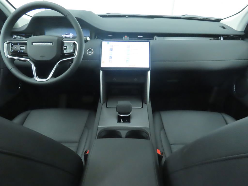 Used 2025 Land Rover Discovery Sport S image 13