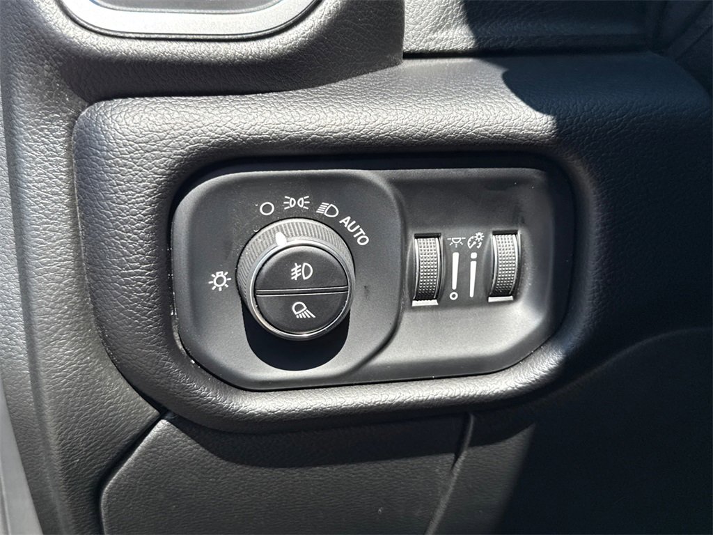 New 2025 RAM 2500 Laramie image 29