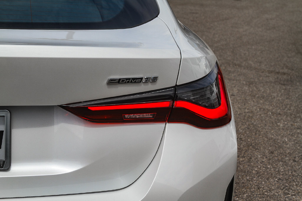 Certified 2023 BMW i4 eDrive35 w/ Premium Package RWD image 7