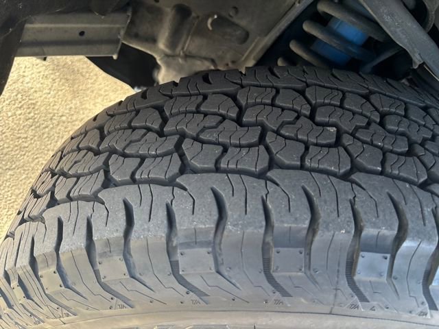 Used 2024 Toyota Tacoma TRD Off-Road image 30