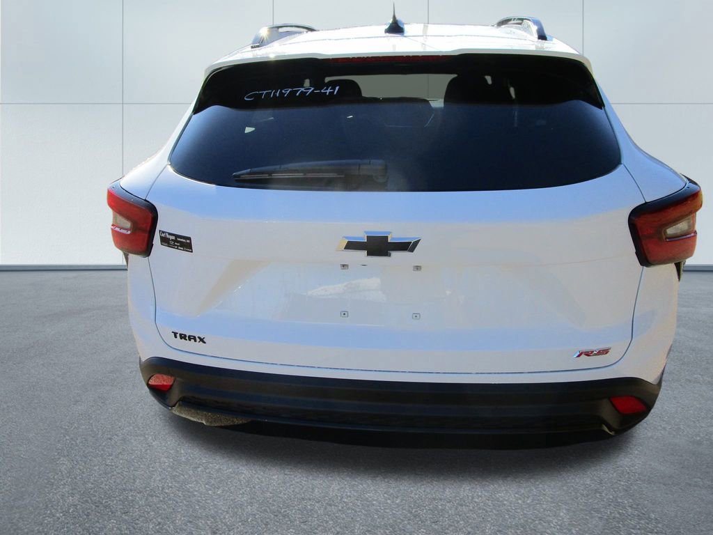 New 2026 Chevrolet Trax RS w/ Sunroof Package image 8