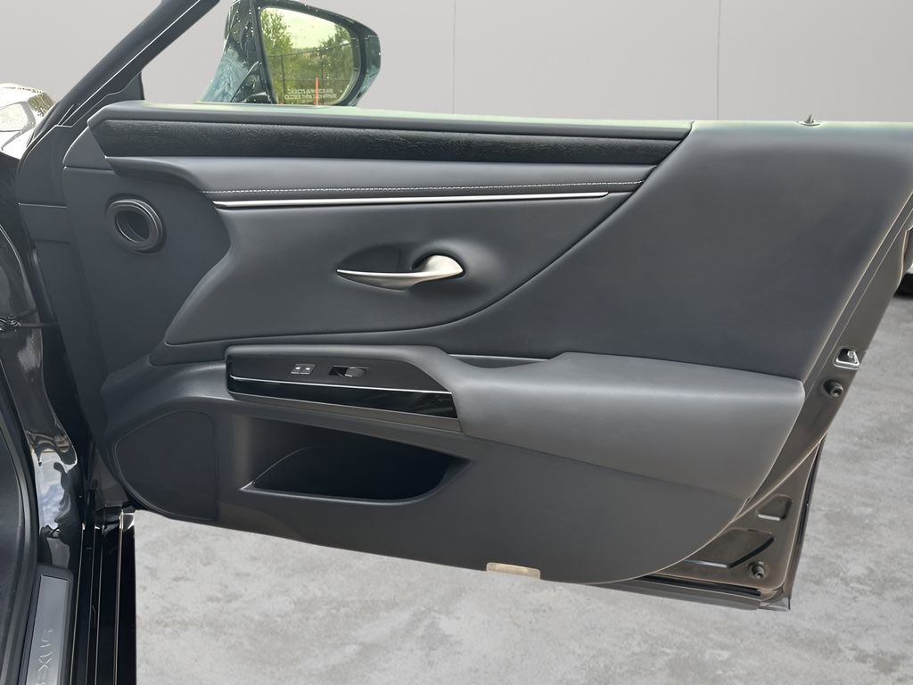 Used 2024 Lexus ES 350 w/ Premium Package image 13