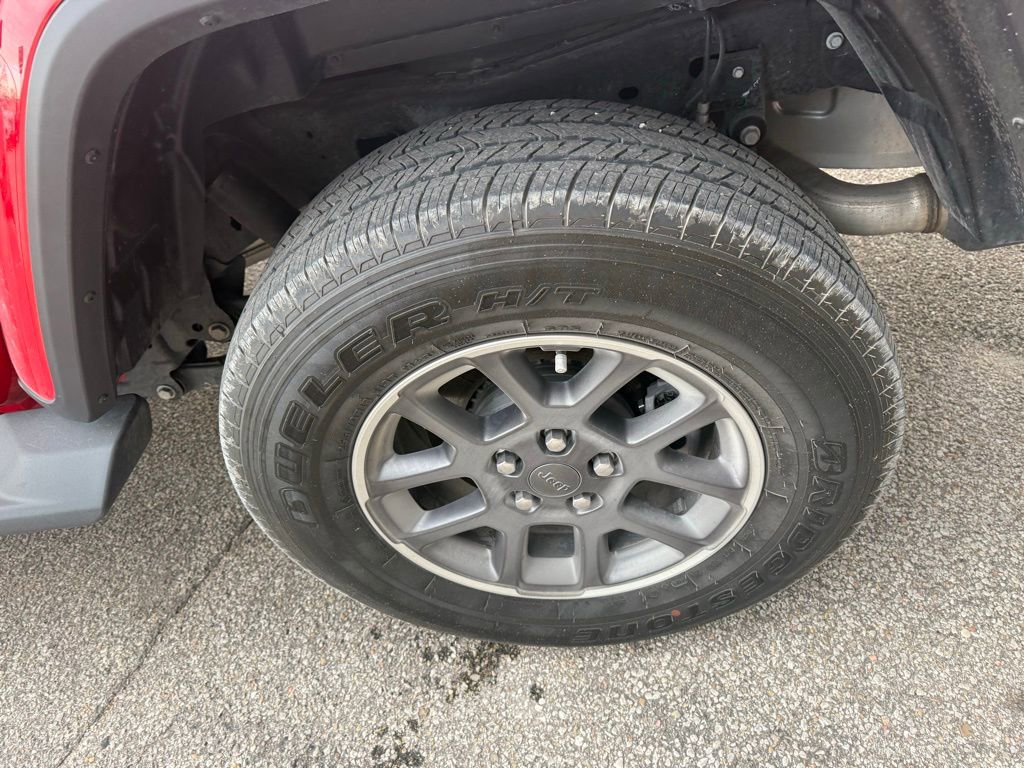 Used 2020 Jeep Gladiator Overland image 10