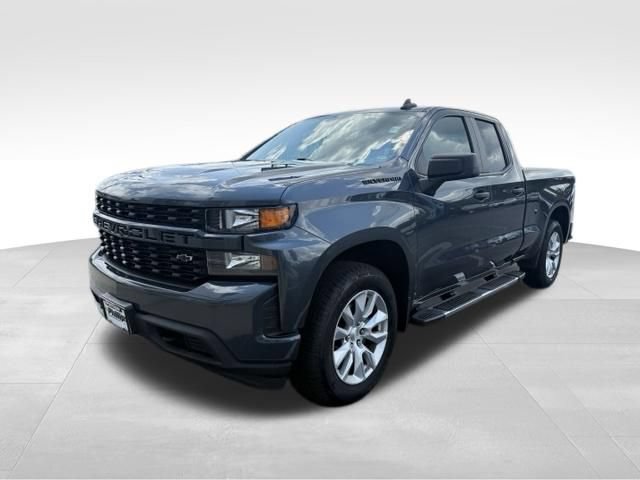 Certified 2021 Chevrolet Silverado 1500 Custom w/ LPO, Dark Essentials Package AWD/4WD image 3