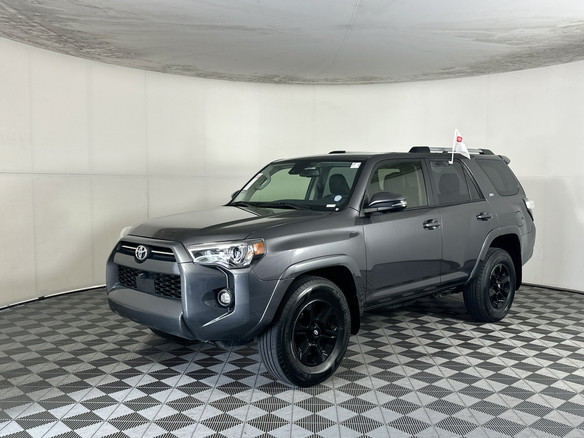 Used 2023 Toyota 4Runner SR5 Premium w/ Moonroof Package RWD image 7