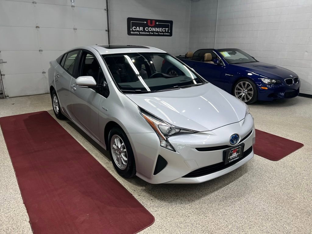 Used 2017 Toyota Prius Four w/ Advanced Technology Package image 7