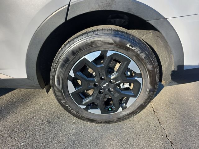 Used 2024 Kia Sorento S w/ Panoramic Sunroof Package image 48