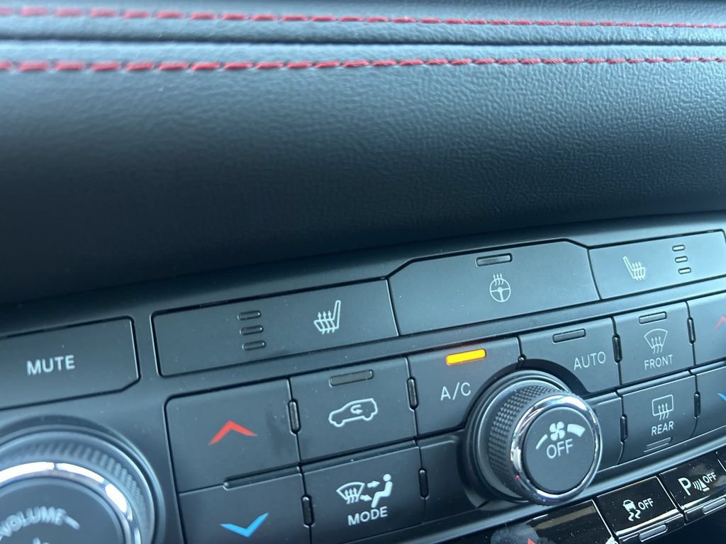 New 2026 Dodge Durango GT w/ Blacktop Package AWD/4WD image 12