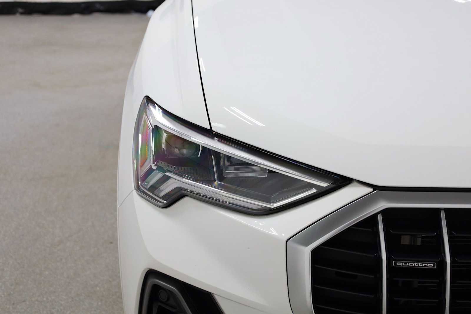 Used 2023 Audi Q3 2.0T Premium w/ Convenience Package image 15