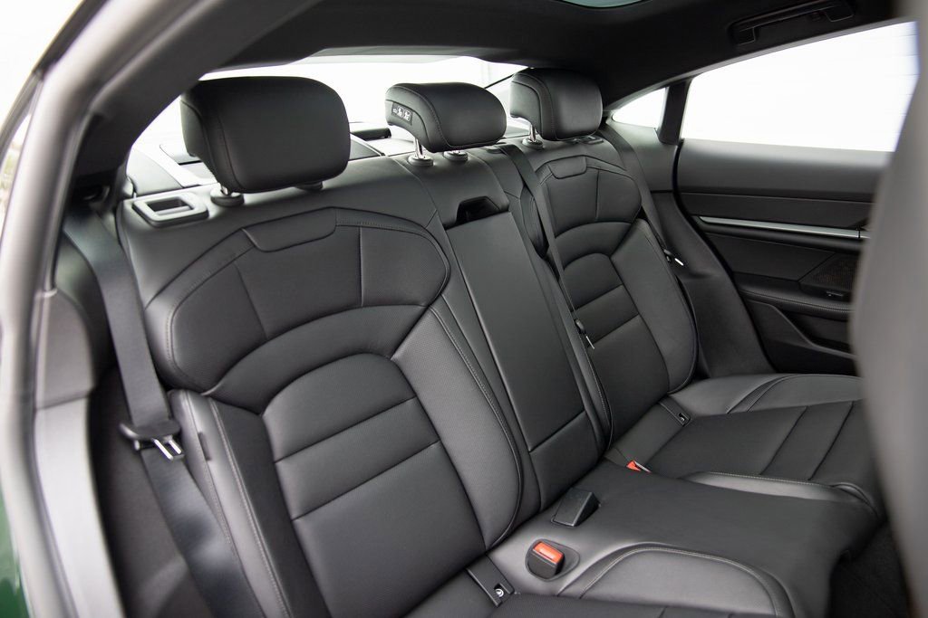 New 2026 Porsche Taycan image 25