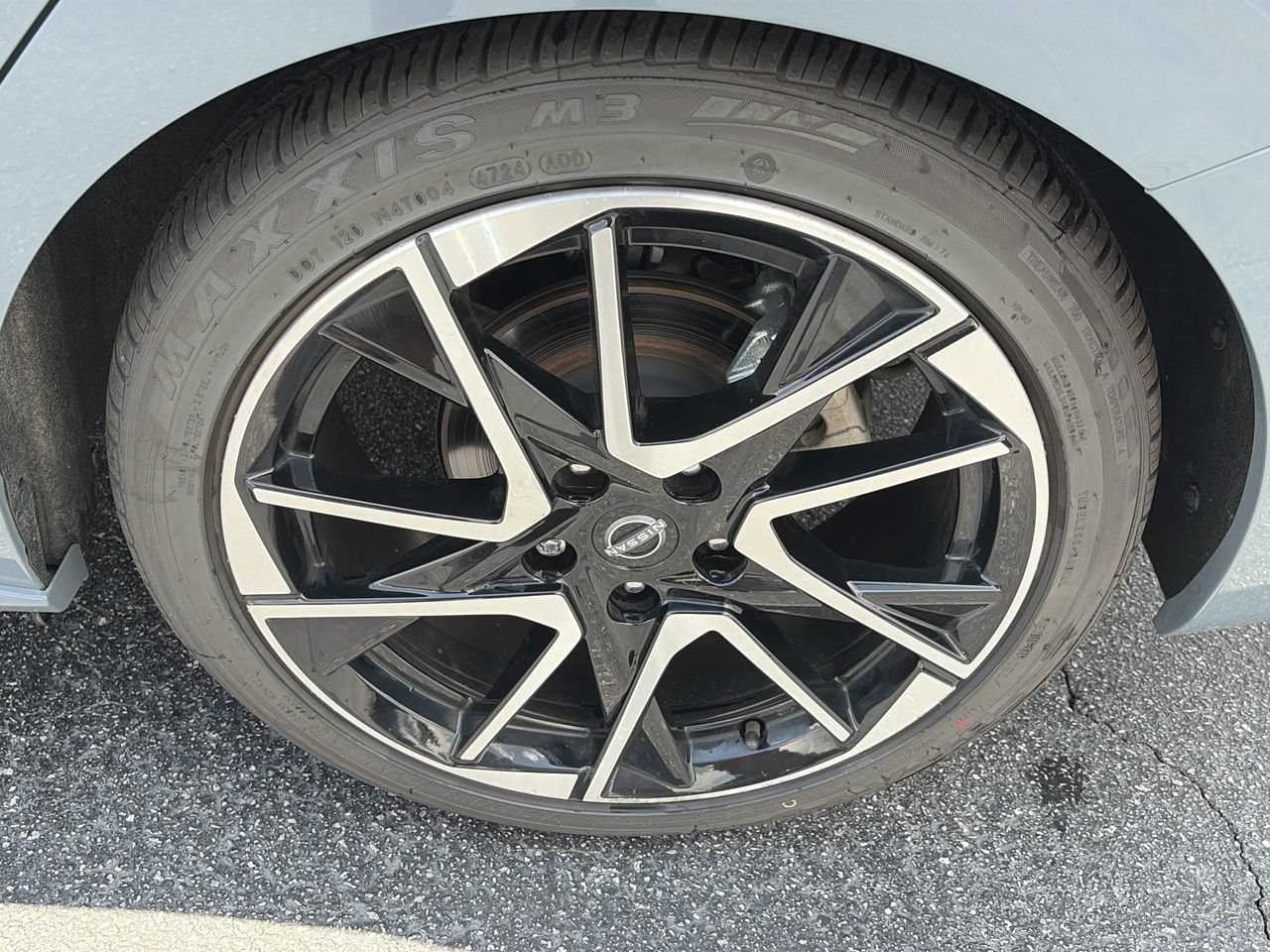 Used 2024 Nissan Sentra SR w/ SR Premium Package FWD image 27